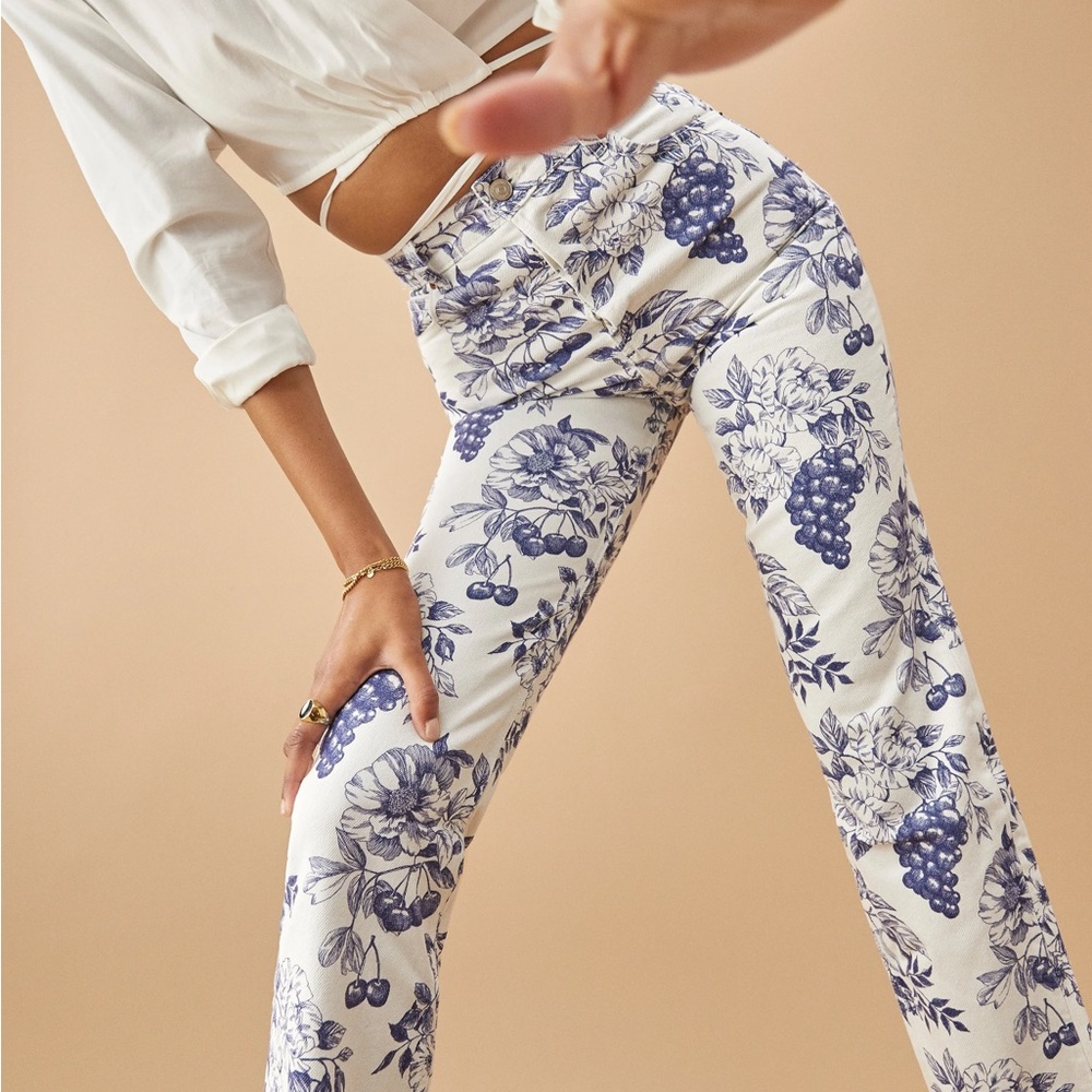 NWT Reformation Floral Blue and White Women's Pants